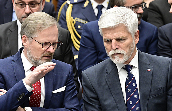 Premiér Fiala hledá klíč k Bílému domu. Vezme mu ho nakonec prezident Pavel? | Česko | Lidovky.cz